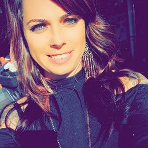 Meet your Posher, Sasha